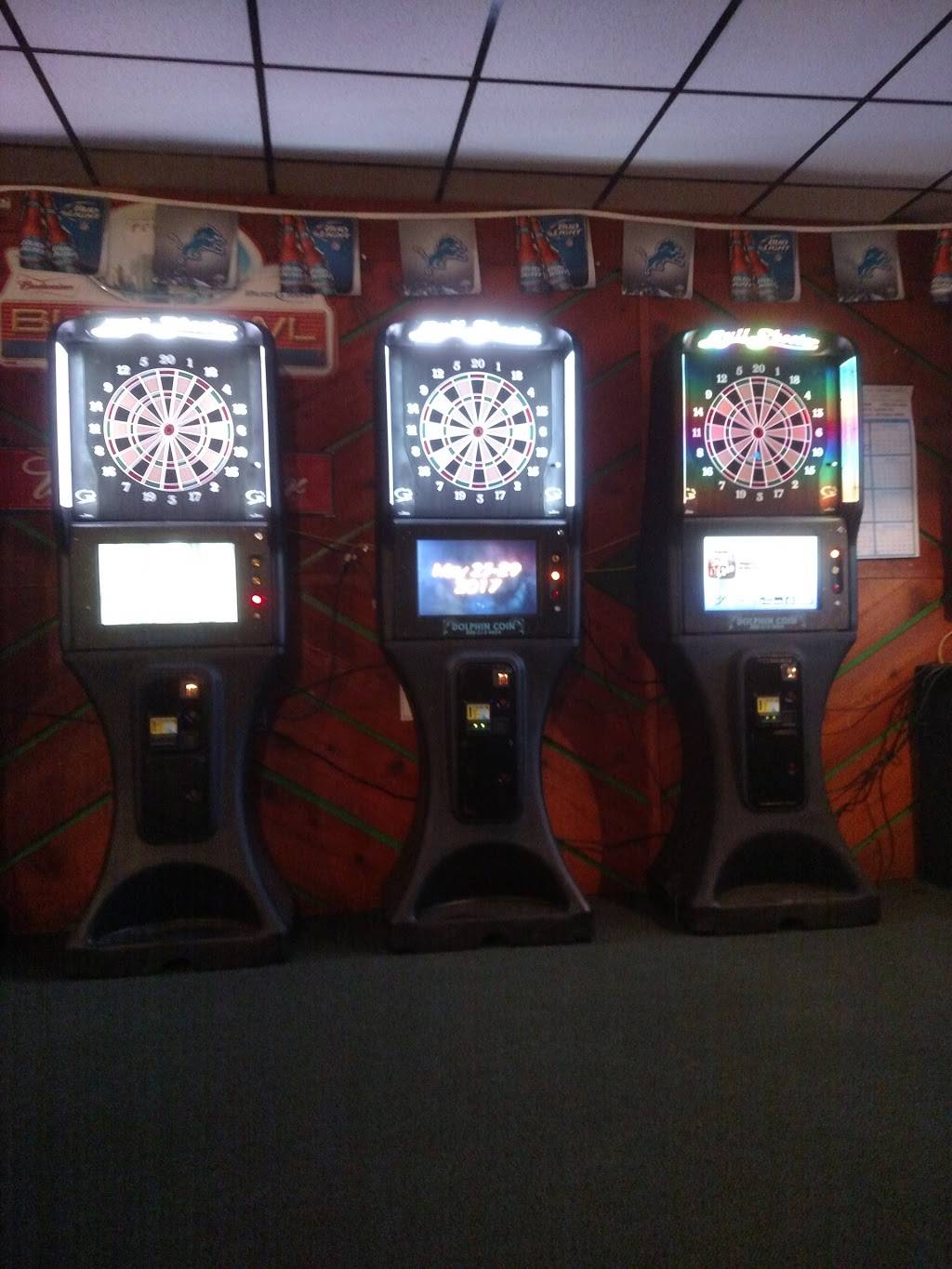 Bombers Bar & Grill | restaurant | 107 4th St, Coleman, MI 48618, USA | 9894656891 OR +1 989-465-6891