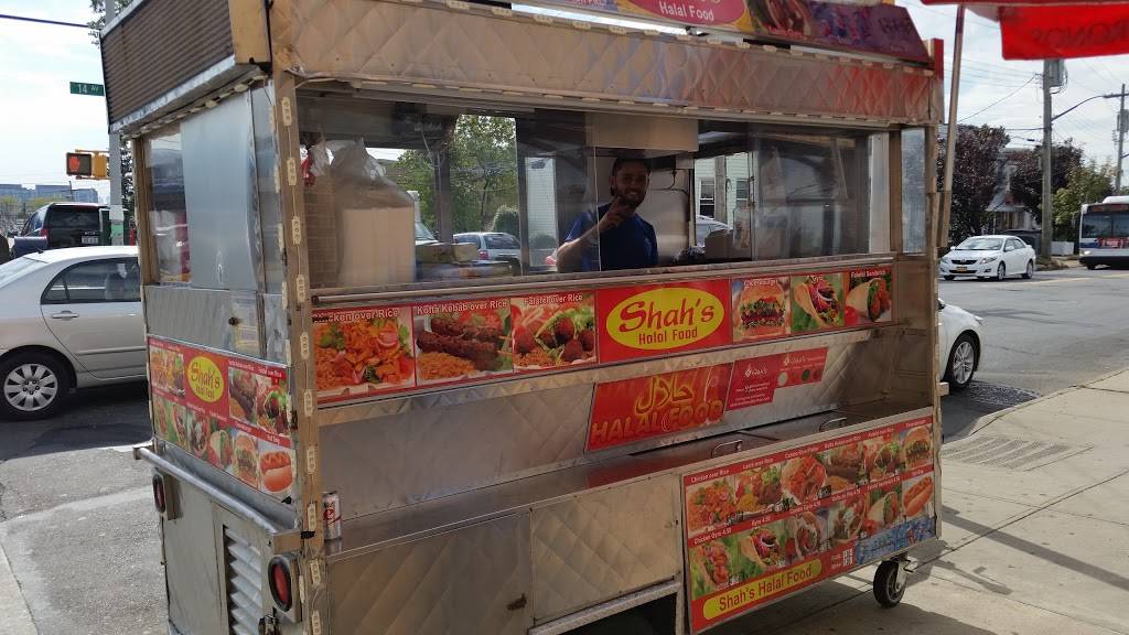 Shahs Halal Food | restaurant | 14th Ave & 132nd St, College Point, NY 11356, USA | 3473810411 OR +1 347-381-0411