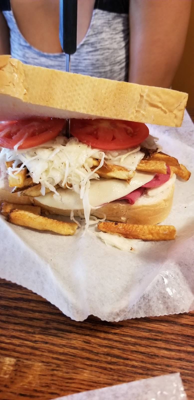 Primanti Bros. | restaurant | 255 Cabela Dr, Triadelphia, WV 26059, USA | 3049090239 OR +1 304-909-0239