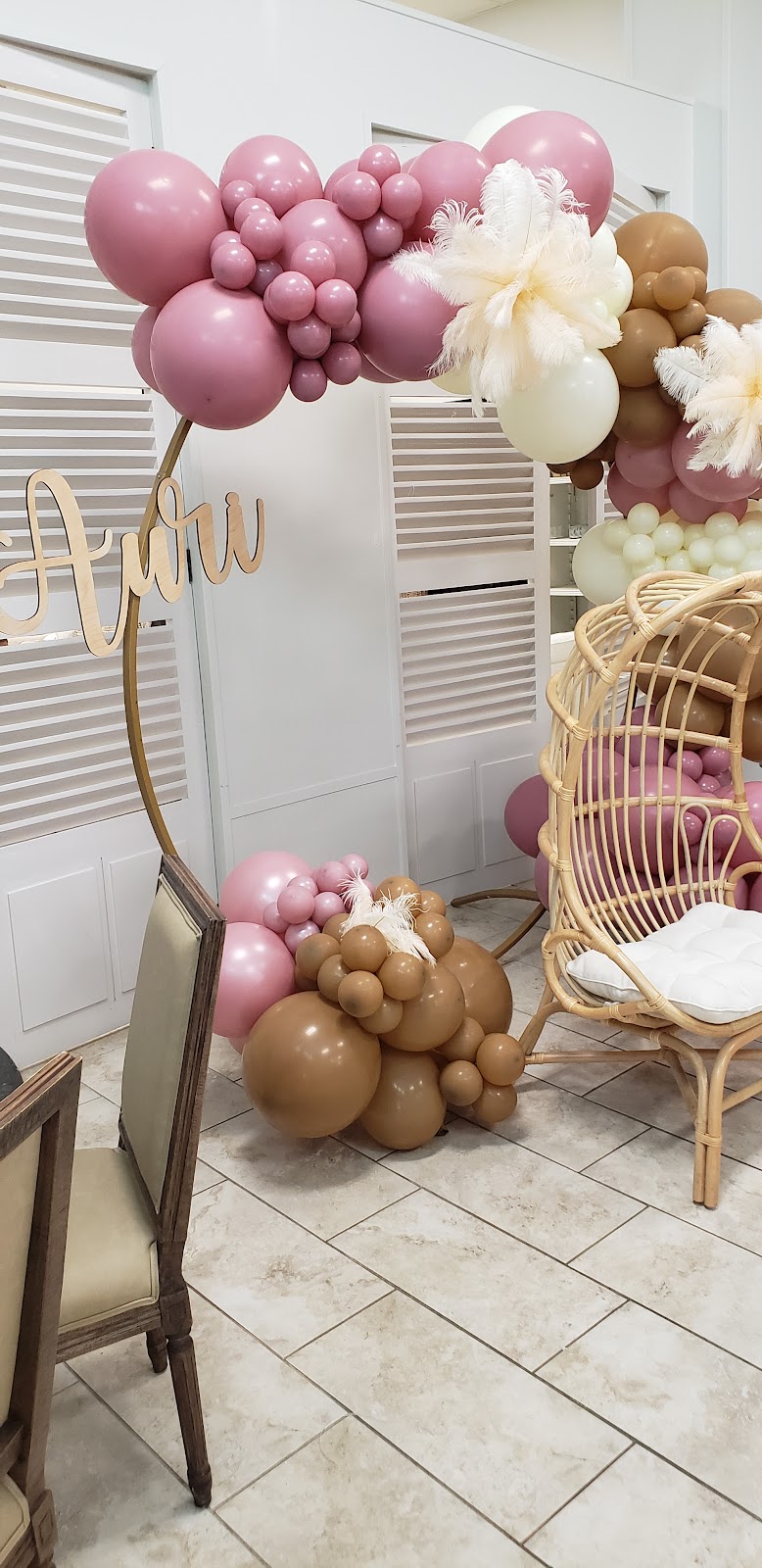 The Crown Bistro | restaurant | 16016 Perkins Rd, Baton Rouge, LA 70810, USA | 2253084773 OR +1 225-308-4773