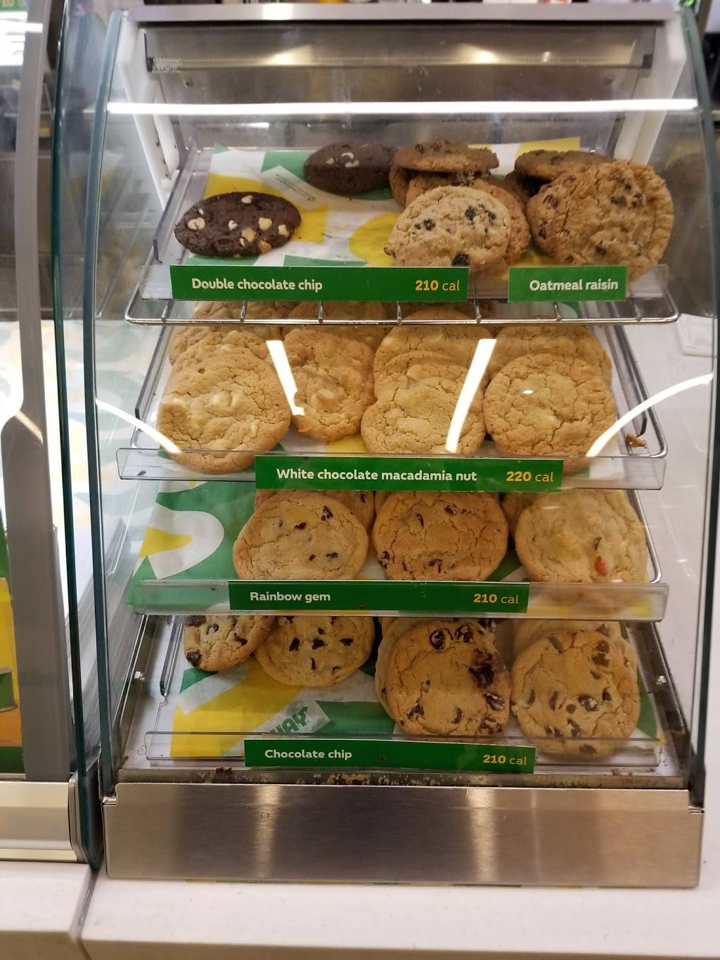 Subway Restaurants | restaurant | 530 Woodbury Drive Suite 200 Woodbury Plaza Shopping Center, Woodbury, MN 55125, USA | 6515783682 OR +1 651-578-3682