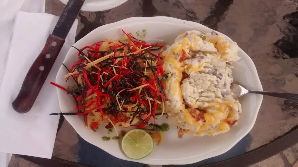 The Whitehouse Inn | restaurant | 10853 Waterville St, Whitehouse, OH 43571, USA | 4198771180 OR +1 419-877-1180