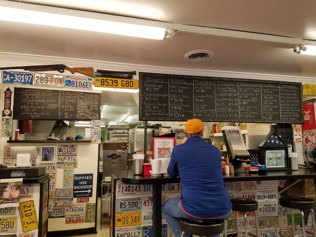 Js Corner | restaurant | 102 S Lynn Ave, Elizabethton, TN 37643, USA | 4235473300 OR +1 423-547-3300