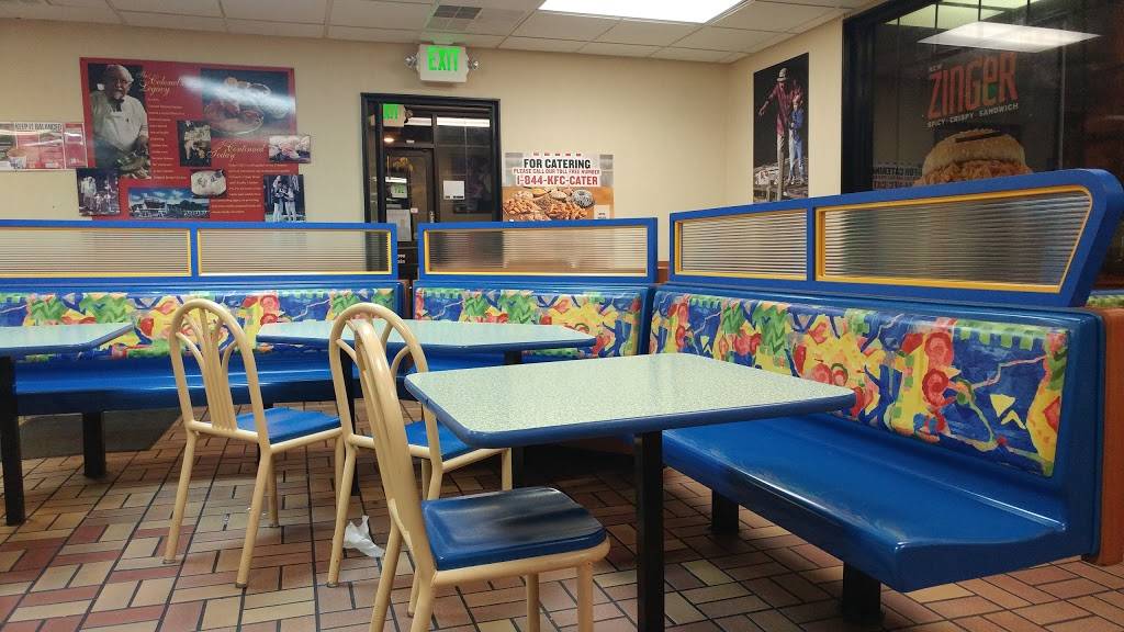 KFC | restaurant | 3625 Castro Valley Blvd, Castro Valley, CA 94546, USA | 5105381417 OR +1 510-538-1417