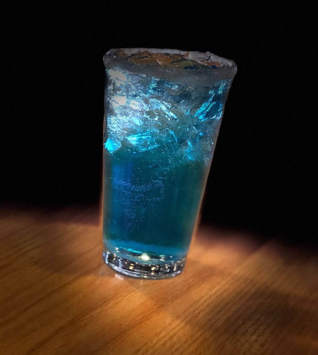 McQuarters Pub | restaurant | 700 Broadway Ave, East Dr Ste 25, Mattoon, IL 61938, USA | 2172404395 OR +1 217-240-4395