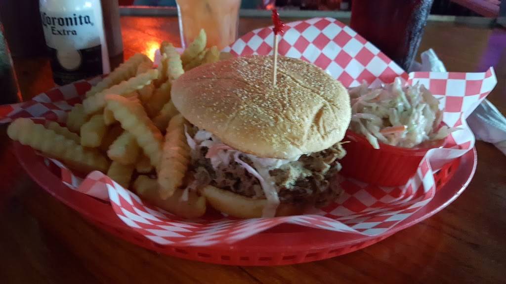 Porkys Roadhouse | restaurant | 4300 Kings Hwy #412, Port Charlotte, FL 33980, USA | 9412687401 OR +1 941-268-7401