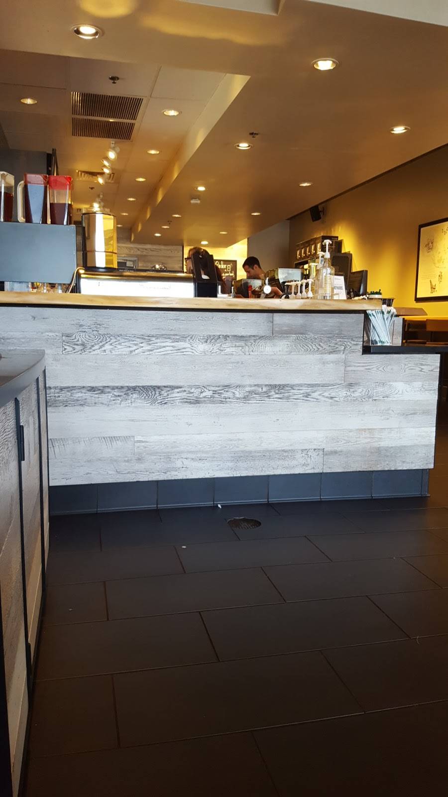 Starbucks | cafe | 3059 Solomons Island Rd, Edgewater, MD 21037, USA | 4109568206 OR +1 410-956-8206