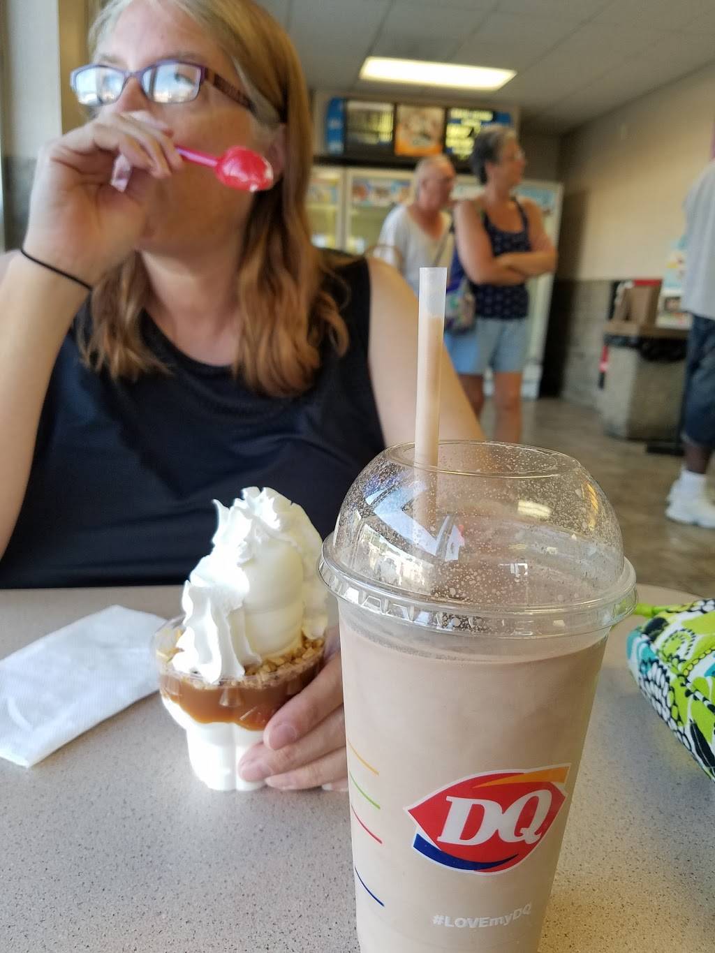 Dairy Queen | restaurant | 4263 Lancaster Ave, Obetz, OH 43207, USA | 6144911511 OR +1 614-491-1511