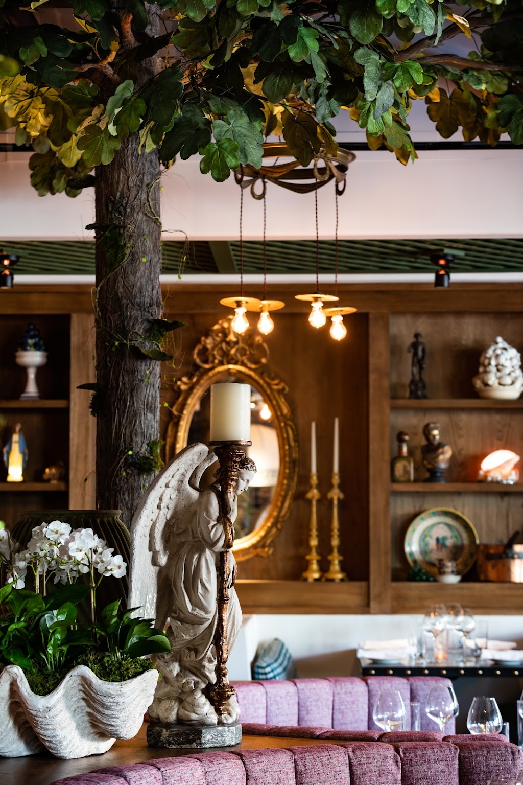 Sister Restaurant | restaurant | 2808 Greenville Ave, Dallas, TX 75206, USA | 2148888660 OR +1 214-888-8660