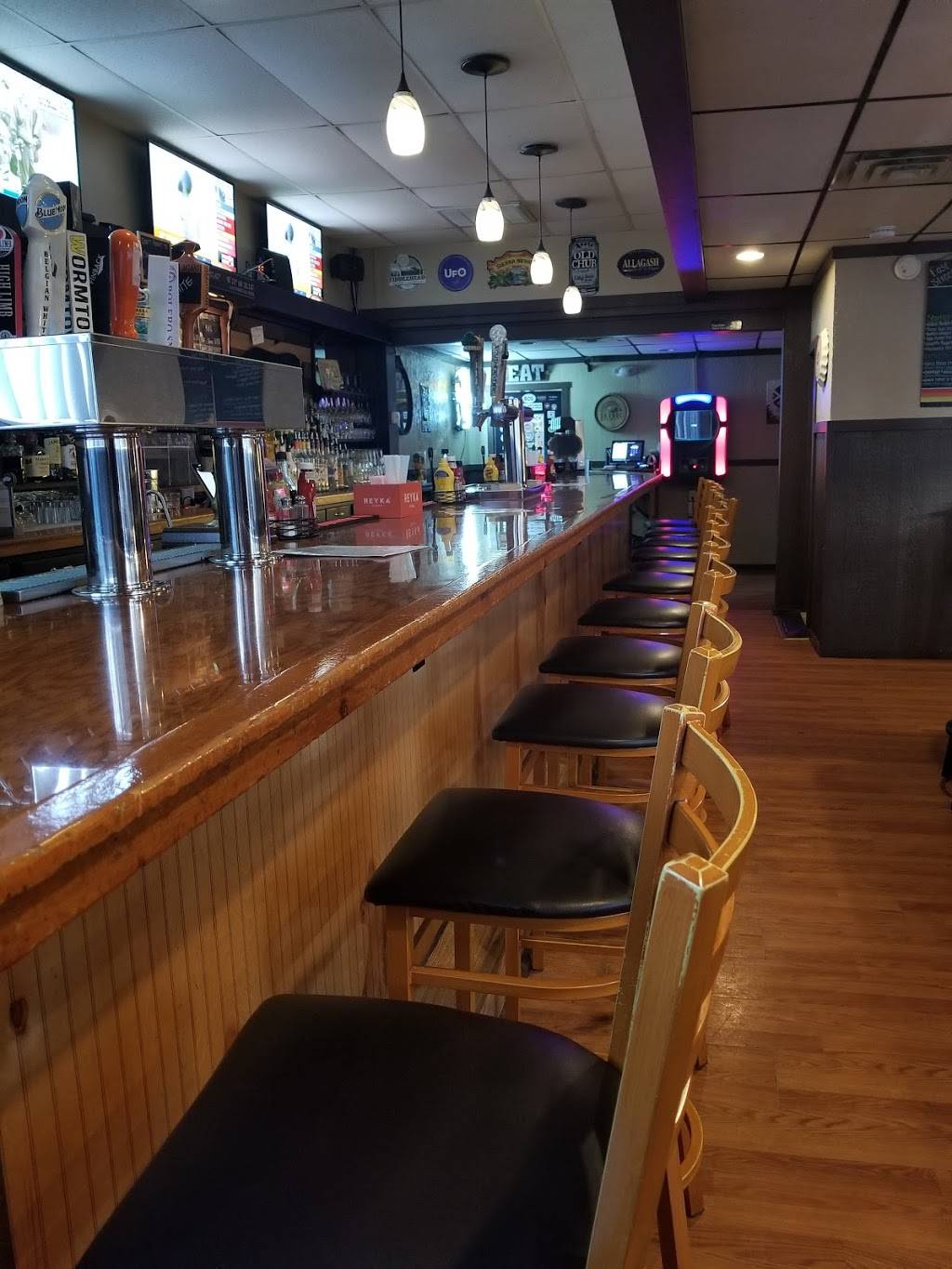 East Street Ale House | restaurant | 79 East St, North Attleborough, MA 02760, USA | 5083160750 OR +1 508-316-0750