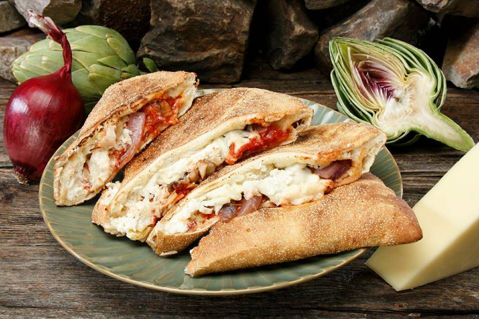 Extreme Pizza | restaurant | 104 Vintage Way, Novato, CA 94945, USA | 4158986575 OR +1 415-898-6575