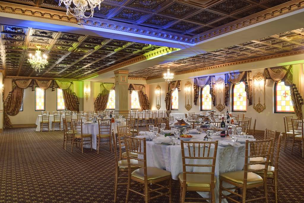 Ivy Castle by Renaissance the Creek | restaurant | 2120 Dundas St E, Mississauga, ON L4X 2V3, Canada | 4164649797 OR +1 416-464-9797