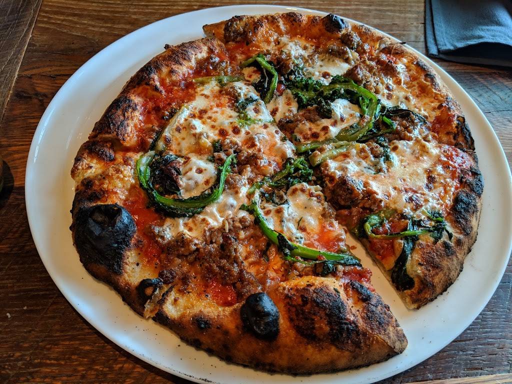 3 Palms Pinecrest | restaurant | 200 Park Ave Suite 146, Highland Hills, OH 44122, USA | 2164501060 OR +1 216-450-1060