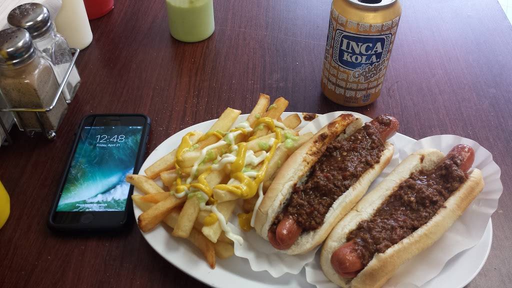 Chili Dog Restaurant | restaurant | 297 North Ave, New Rochelle, NY 10801, USA | 9146323571 OR +1 914-632-3571