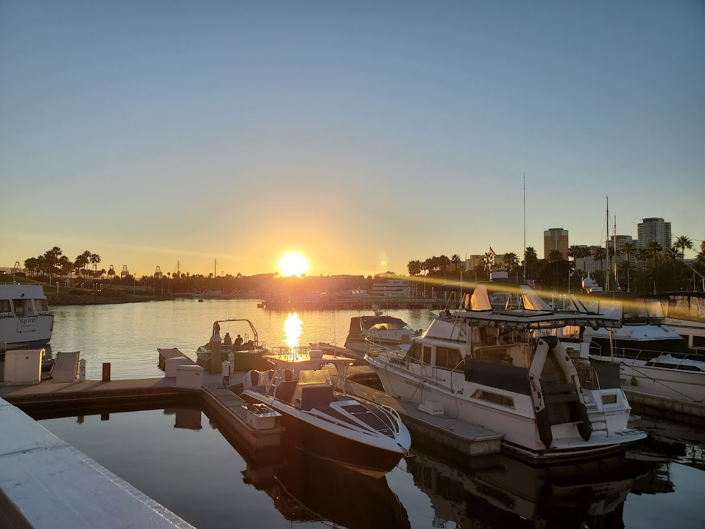 Shoreline Village | shopping mall | 429 Shoreline Village Drive, Long Beach, CA 90802, USA | 5624352668 OR +1 562-435-2668