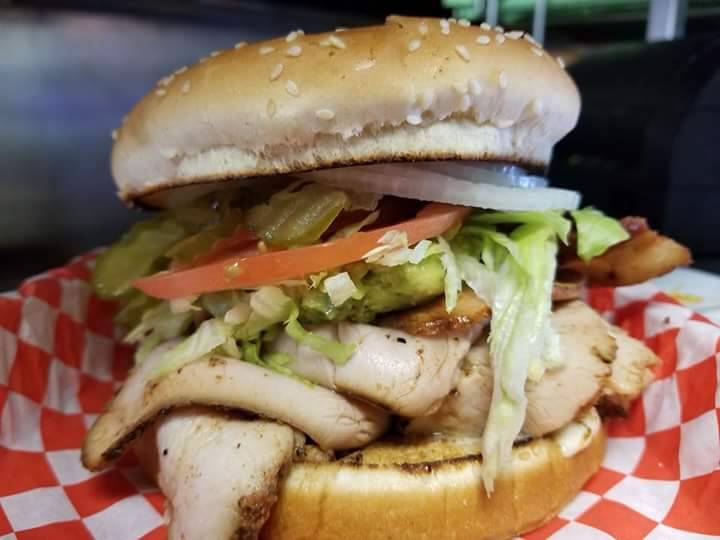 Big Bobs Burgers | restaurant | 447 W Hildebrand Ave, San Antonio, TX 78212, USA | 2107342627 OR +1 210-734-2627