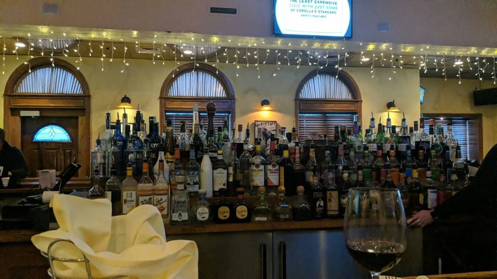 Bellas Restaurant | restaurant | 933 Hingham St, Rockland, MA 02370, USA | 7818715789 OR +1 781-871-5789