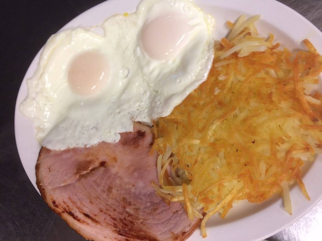 Jays Restaurant & Lounge | restaurant | 120 West 7th Street Hwy 18, Sanborn, IA 51248, USA | 7129303886 OR +1 712-930-3886