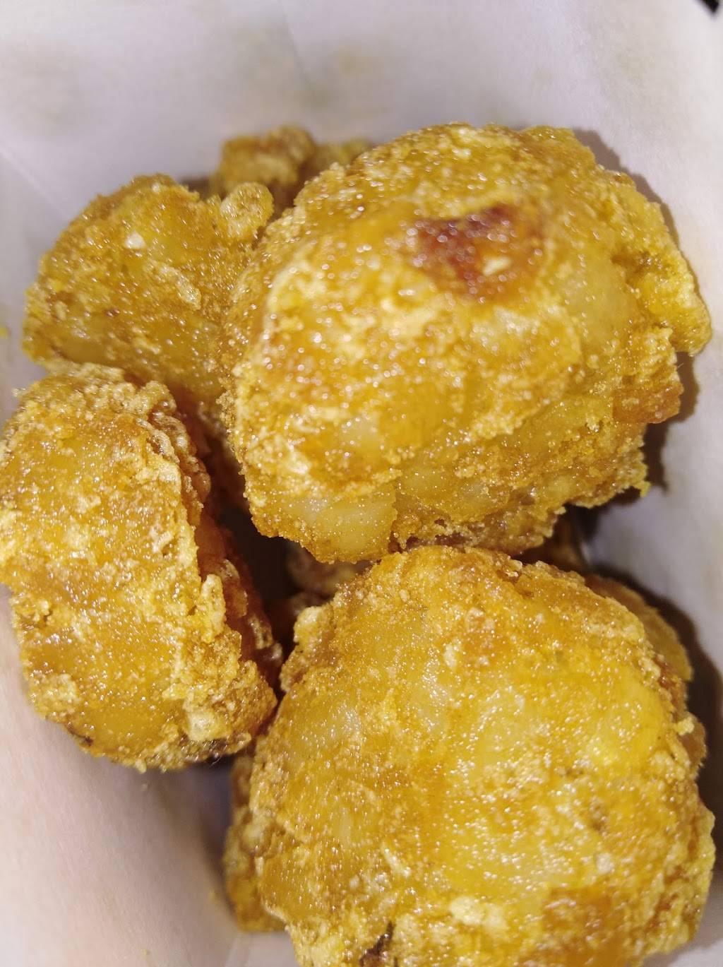 White Castle | restaurant | 4750 W 63rd St, Chicago, IL 60629, USA | 7737676765 OR +1 773-767-6765