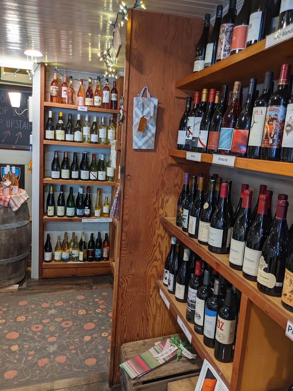 Warren Store | restaurant | 284 Main St, Warren, VT 05674, USA | 8024963864 OR +1 802-496-3864