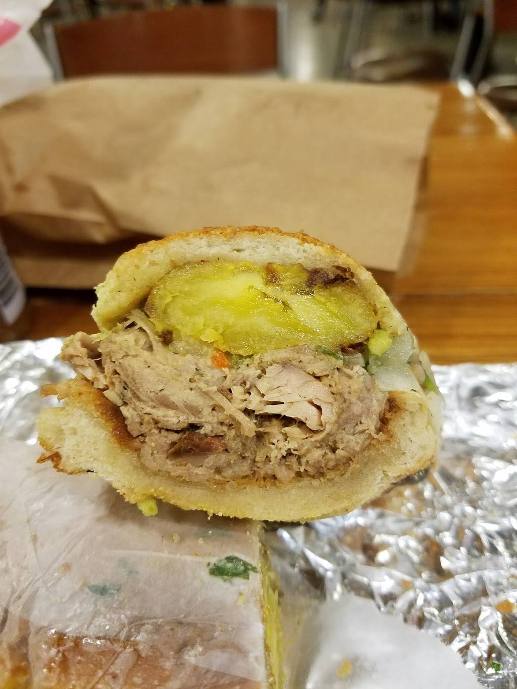 Sophies Cuban Cuisine | restaurant | Between Church & Broadway, 96 Chambers St, New York, NY 10007, USA | 2126089900 OR +1 212-608-9900