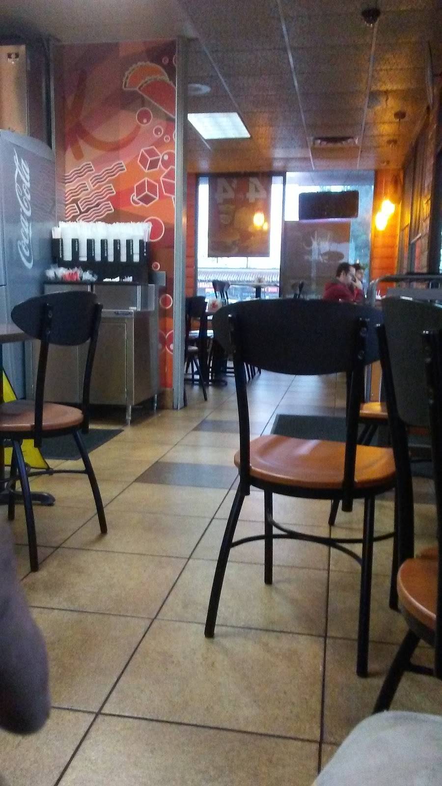 Jack in the Box | restaurant | 9515 Central Ave, Montclair, CA 91763, USA | 9096247625 OR +1 909-624-7625