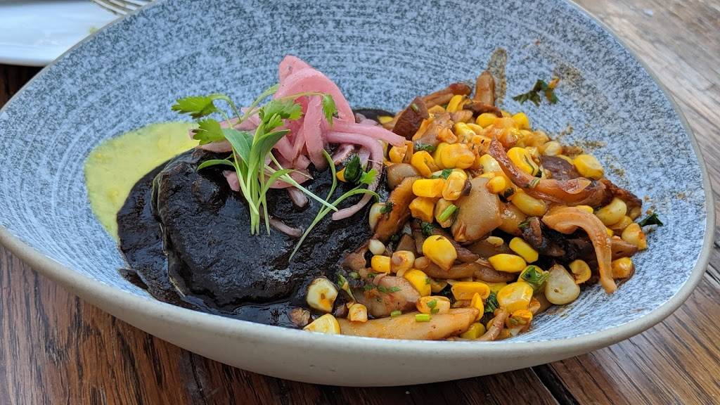 El Catrin Destileria | restaurant | 18 Tank House Lane, Toronto, ON M5A 3C4, Canada | 4162032121 OR +1 416-203-2121