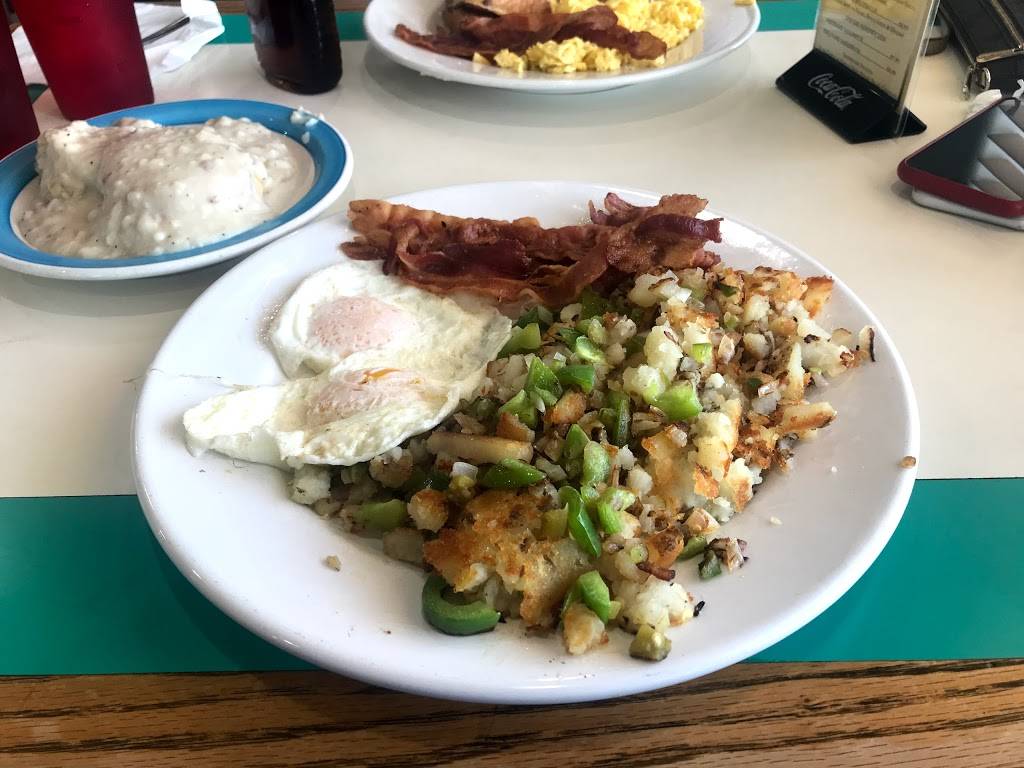 Spring House Restaurant | restaurant | 16441 Main St, Hesperia, CA 92345, USA | 7609492441 OR +1 760-949-2441