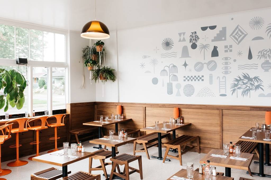 Fats Chicken and Waffles | restaurant | 2726 E Cherry St, Seattle, WA 98122, USA | 2066026863 OR +1 206-602-6863