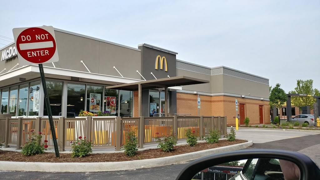 McDonalds | cafe | 292 E Army Trail Rd, Glendale Heights, IL 60139, USA | 6308930845 OR +1 630-893-0845