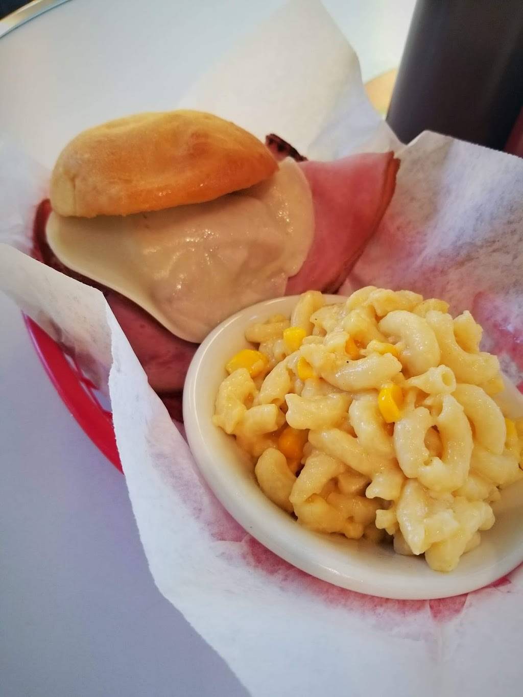 The Oil Press | restaurant | 70197 130th St, Zearing, IA 50278, USA | 5156208629 OR +1 515-620-8629