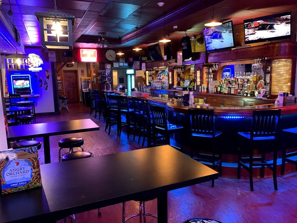 The Bunker Bar & Grill | restaurant | 216 Main St, West Chicago, IL 60185, USA | 6305200185 OR +1 630-520-0185