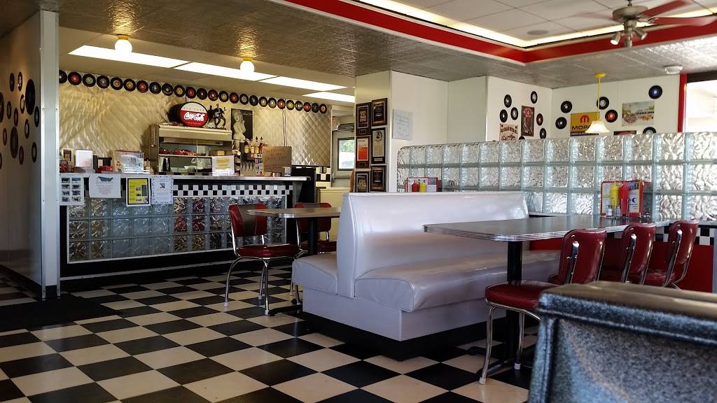 Drive In Restaurant - Grantsburg, WI | restaurant | 133 WI-70, Grantsburg, WI 54840, USA | 7154632056 OR +1 715-463-2056