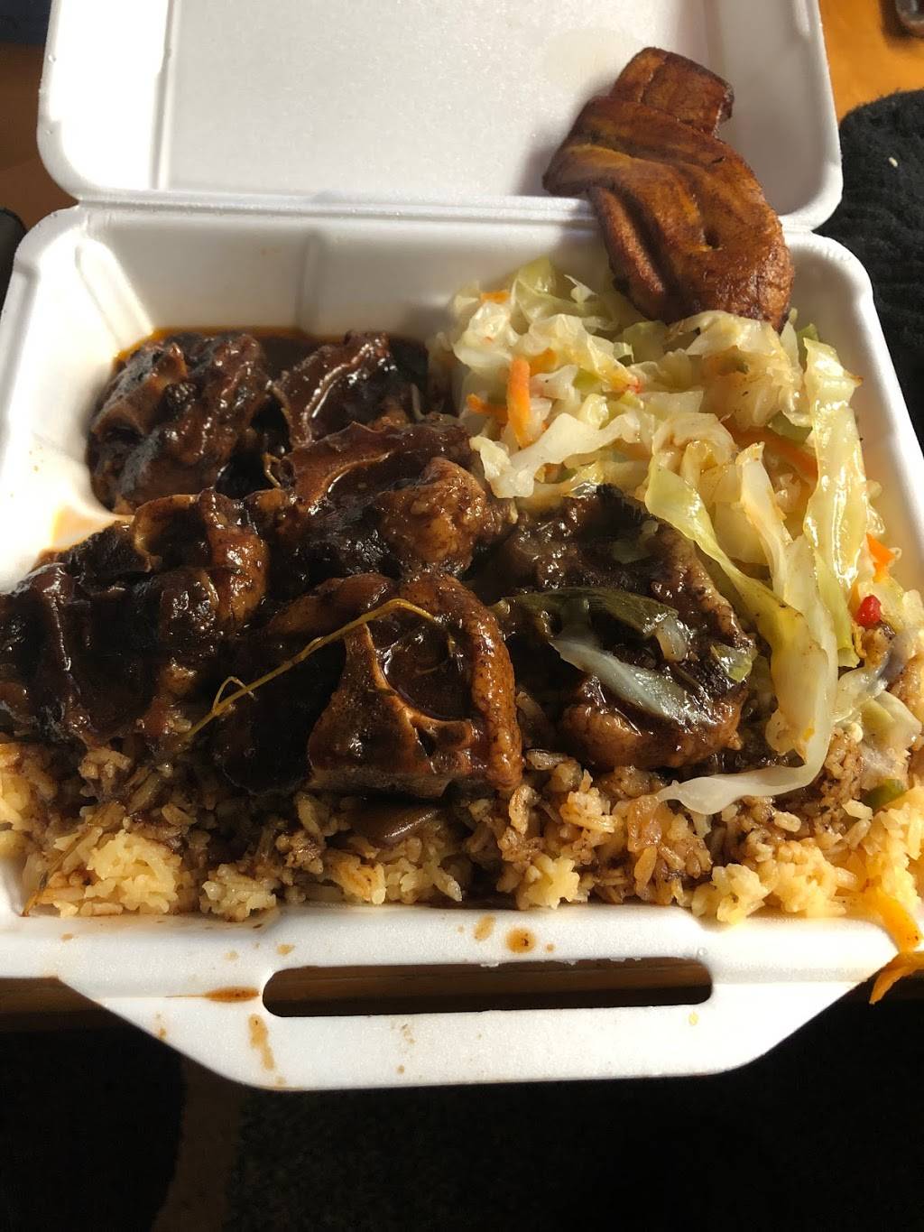 Jamrock jerk center sport | restaurant | 6523 GA-85, Riverdale, GA 30274, USA | 4702782848 OR +1 470-278-2848