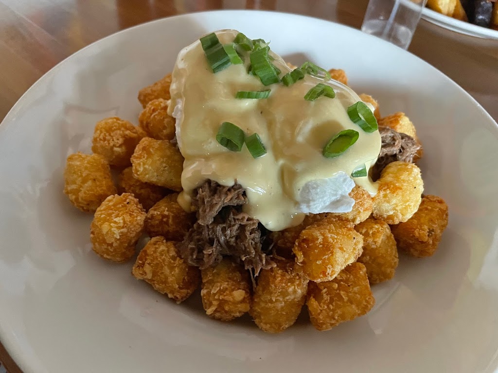 Lulus Allston | restaurant | 421 Cambridge St, Allston, MA 02134, USA | 6177871117 OR +1 617-787-1117