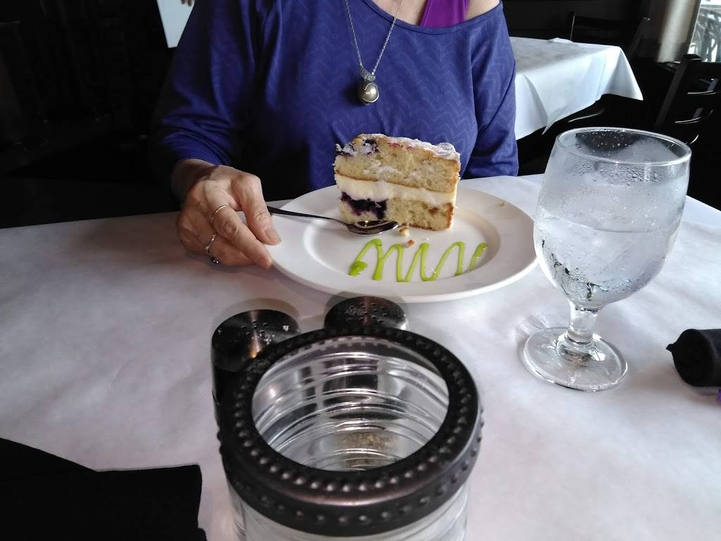 The Euro Bistro | restaurant | 6450 28th St SE, Grand Rapids, MI 49546, USA | 6167192017 OR +1 616-719-2017