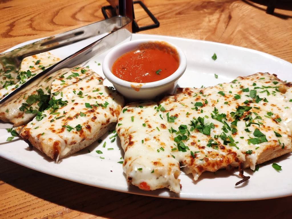 Giordanos | restaurant | 641 Plainfield Rd, Willowbrook, IL 60527, USA | 6303256710 OR +1 630-325-6710