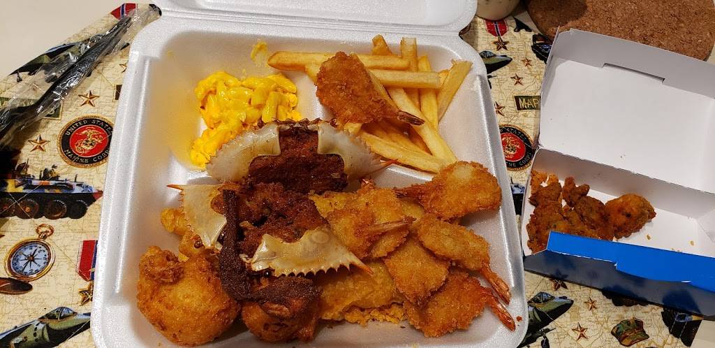 Captain Ds | restaurant | 707 E Innes St, Salisbury, NC 28144, USA | 7046377929 OR +1 704-637-7929