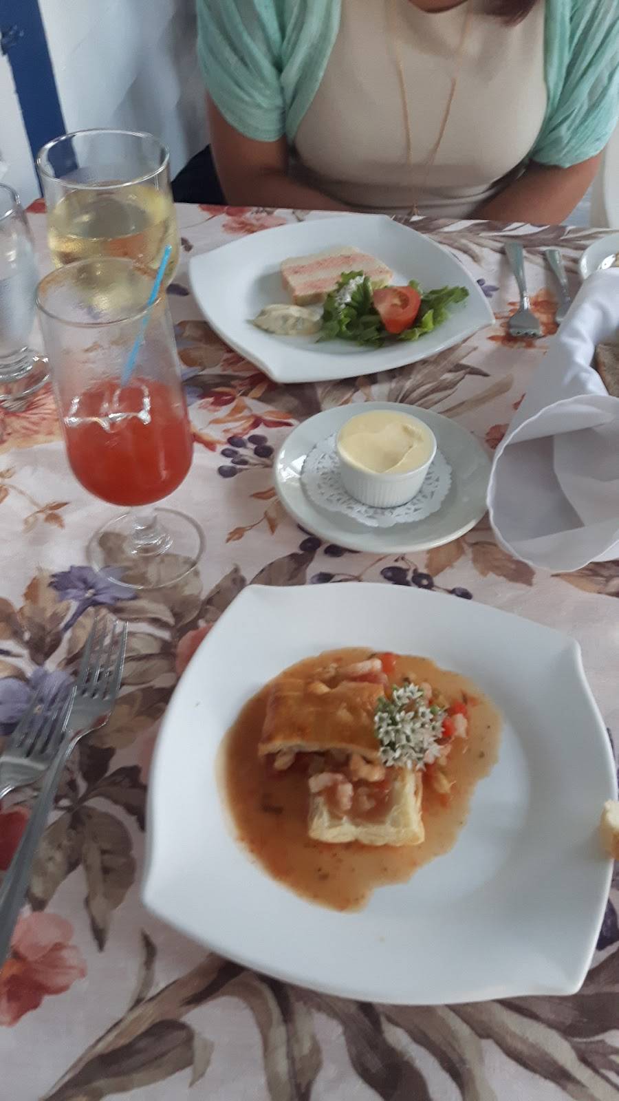 Restaurant chez Mallet | restaurant | 1320 Boulevard Mercure, Drummondville, QC J2B 3M2, Canada | 8194756965 OR +1 819-475-6965