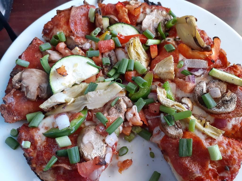 Pasos Pizza Kitchen East | restaurant | 1467 Creston Rd, Paso Robles, CA 93446, USA | 8053692696 OR +1 805-369-2696