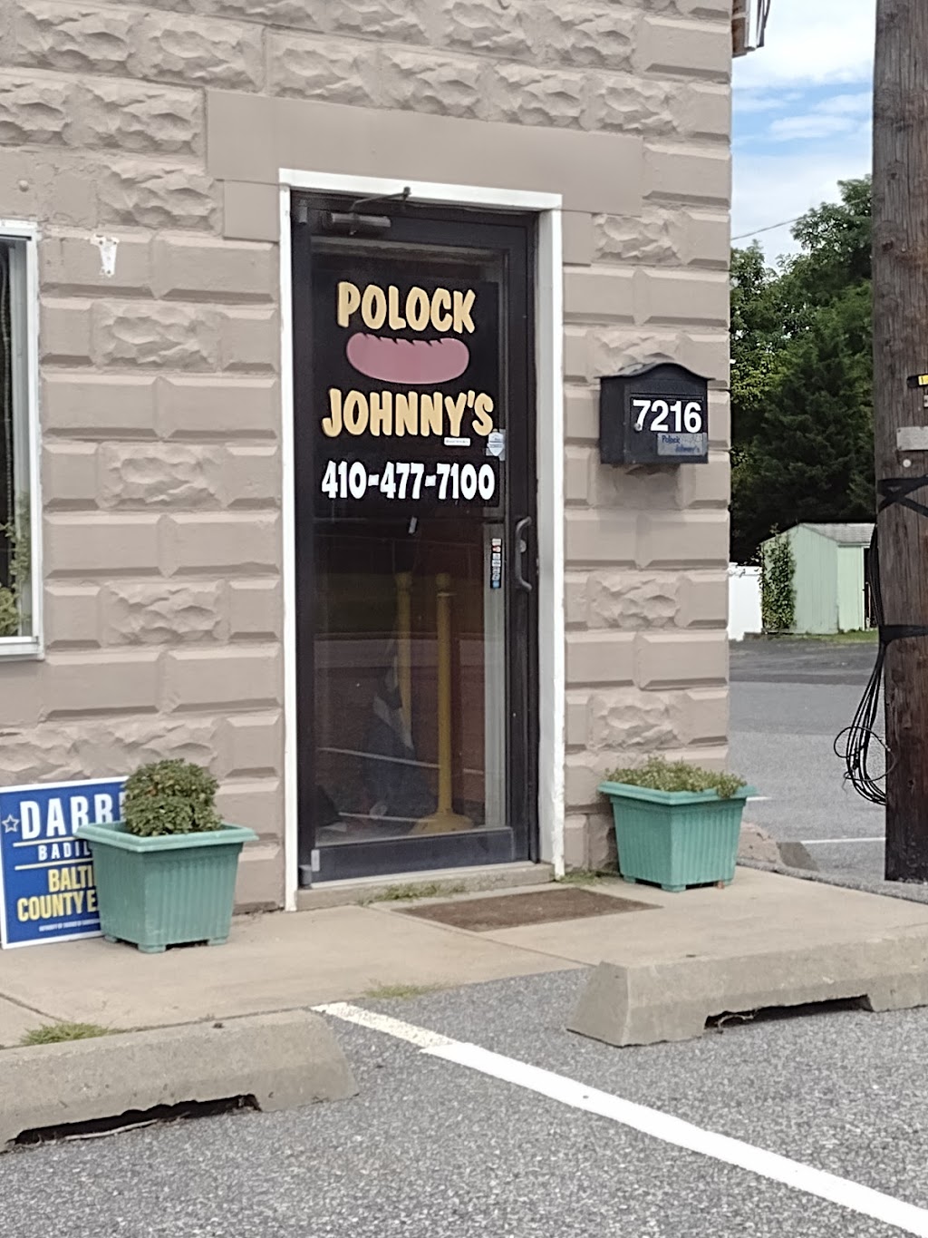 Polock Johnnys | restaurant | 7216 North Point Rd, Sparrows Point, MD 21219, USA | 4107099034 OR +1 410-709-9034