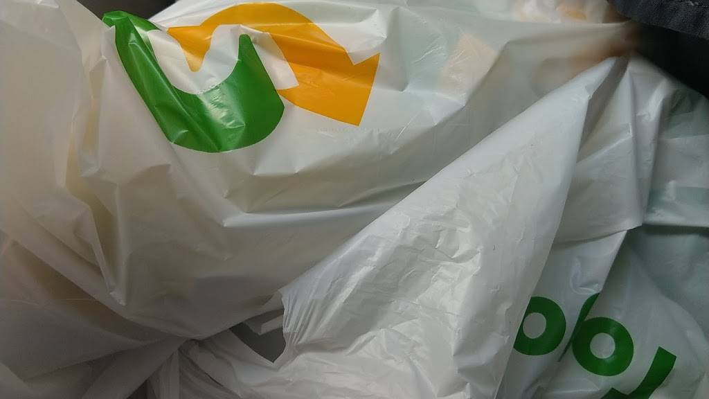 Subway Restaurants | restaurant | The Pavillion, 501 S Broad St #13, Lansdale, PA 19446, USA | 2153625778 OR +1 215-362-5778