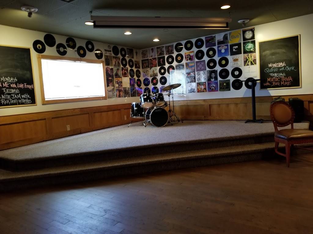 Gatsbys Bar and Grill | restaurant | 4936 Pennell Rd, Aston, PA 19014, USA | 6104944500 OR +1 610-494-4500