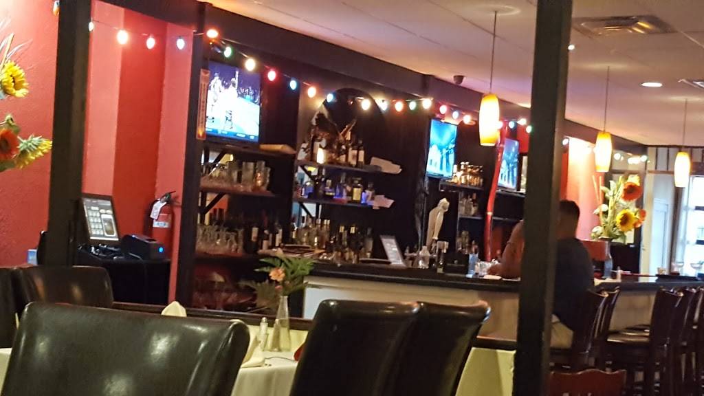 El Aguila Restaurant | restaurant | 7926 Georgia Ave, Silver Spring, MD 20910, USA | 3015873000 OR +1 301-587-3000