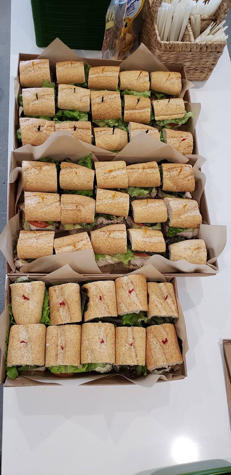 Jans Health Bar | restaurant | 610 N Coast Hwy, Laguna Beach, CA 92651, USA | 9493710023 OR +1 949-371-0023