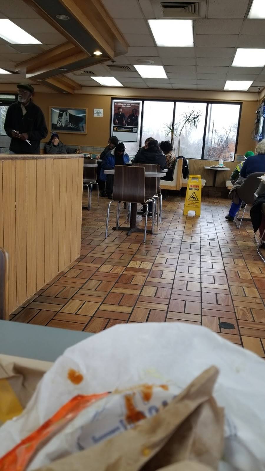 McDonalds | cafe | 4301, Nh, Nannie Helen Burroughs Ave NE, Washington, DC 20019, USA | 2023991396 OR +1 202-399-1396