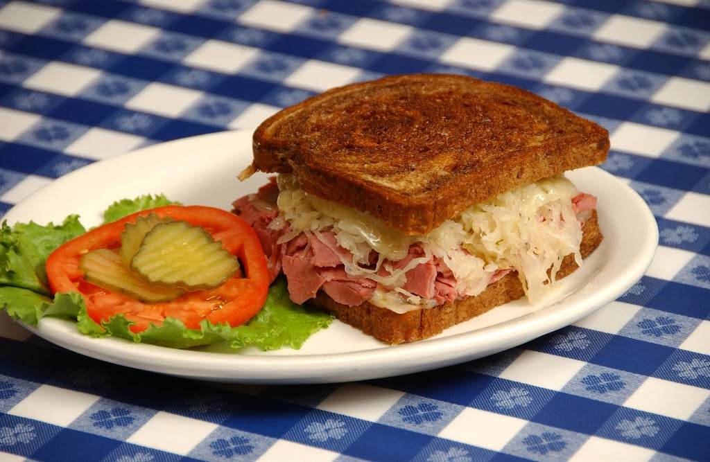 Ox Yoke Inn | restaurant | 4420 220th Trail, Amana, IA 52203, USA | 3196223441 OR +1 319-622-3441