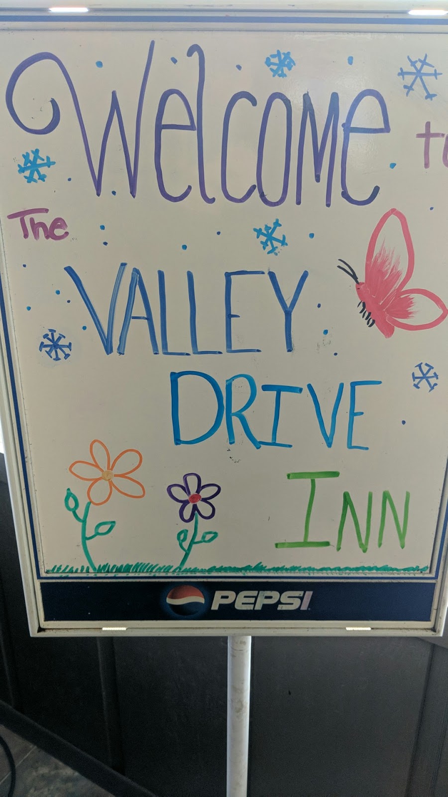 Valley Drive Inn | restaurant | 420 11th St, Correctionville, IA 51016, USA | 7123724587 OR +1 712-372-4587