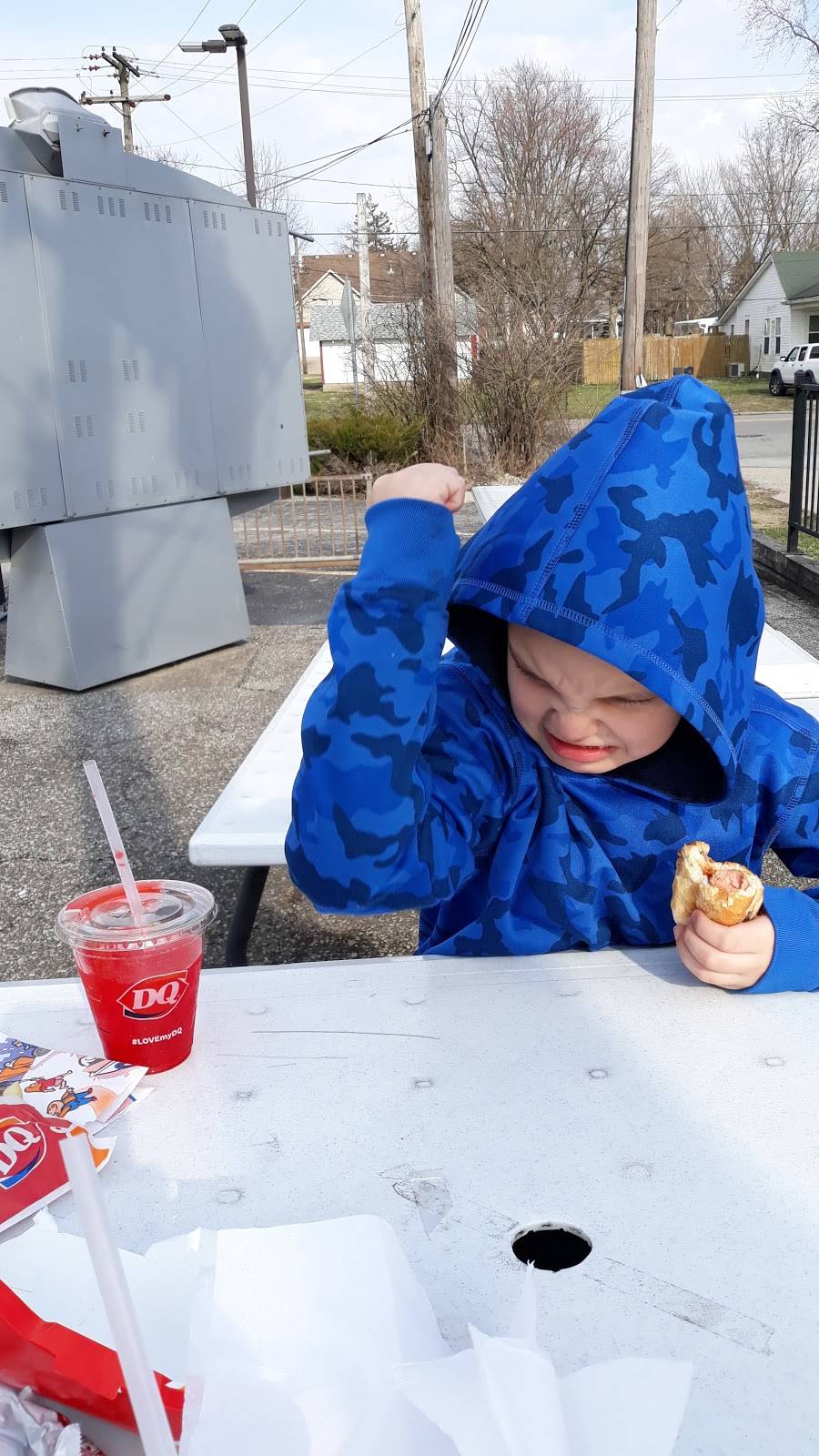 Dairy Queen Grill & Chill | restaurant | 801 W Main St, Greenfield, IN 46140, USA | 3174622566 OR +1 317-462-2566