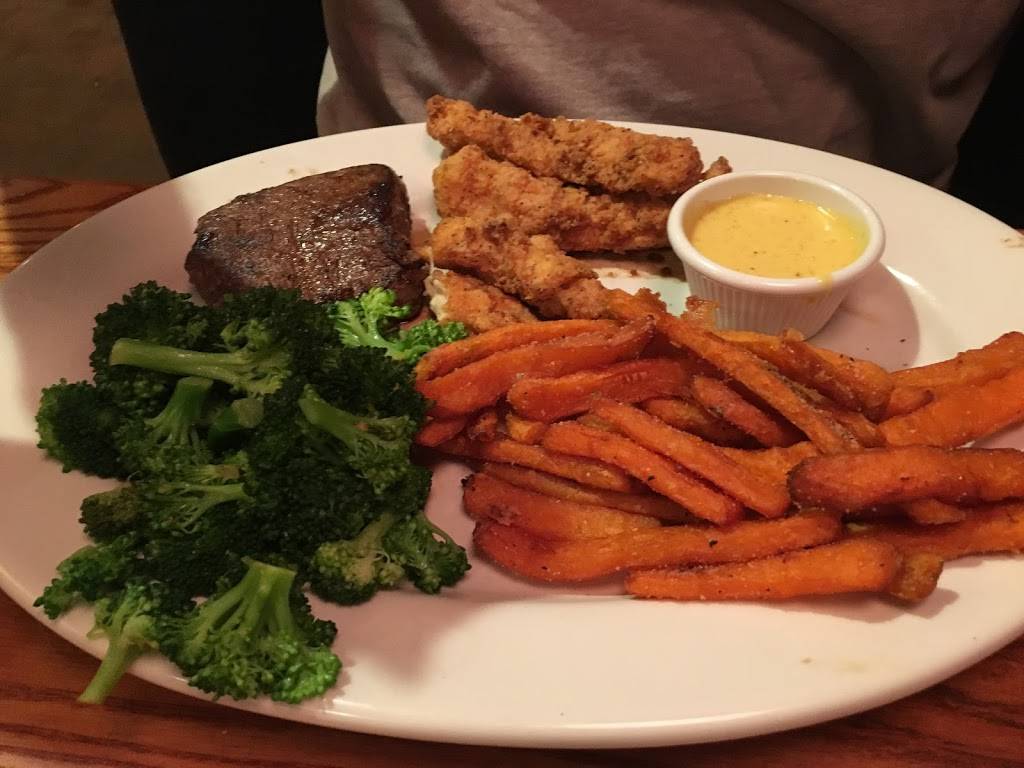 OCharley’s Restaurant & Bar | restaurant | 2409 TN-46, Dickson, TN 37055, USA | 6154468085 OR +1 615-446-8085